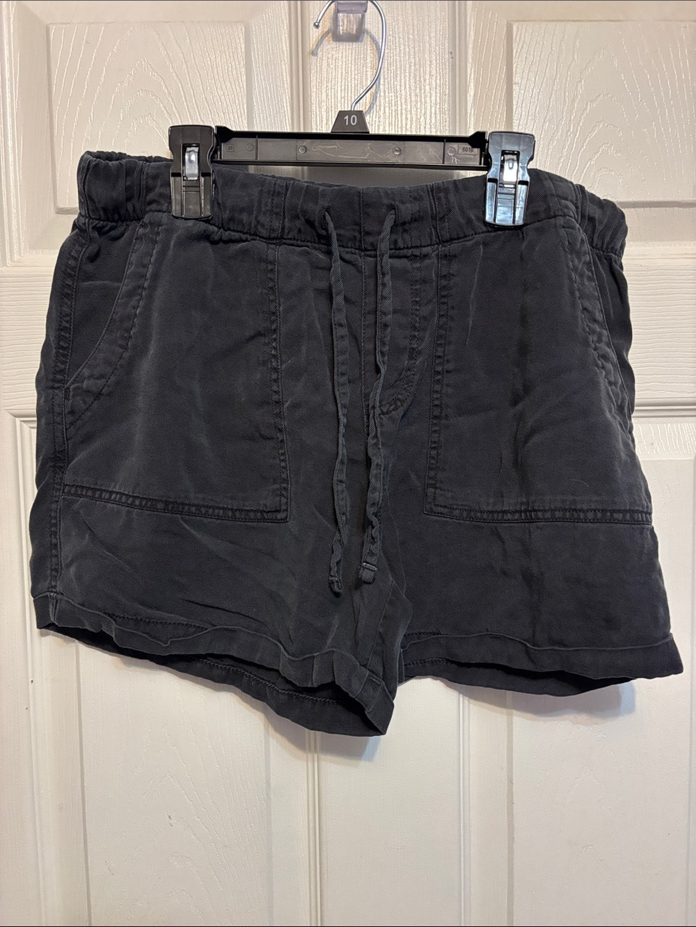 Women’s GAP Black Drawstring Casual Lyocell Shorts